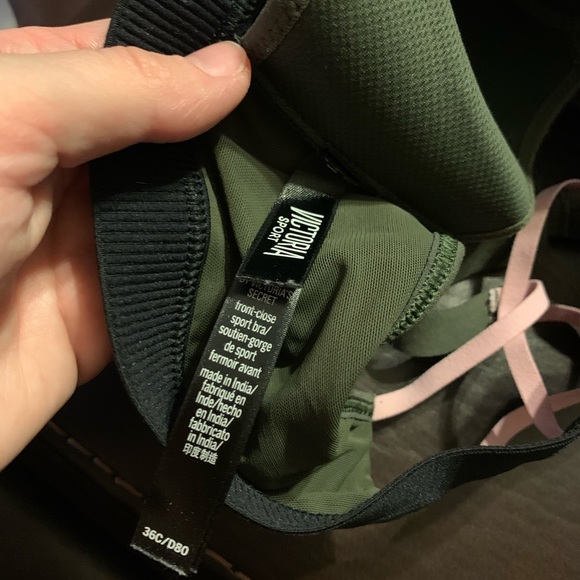 Victoria’s Secret Sportsbra - Picture 4 of 4
